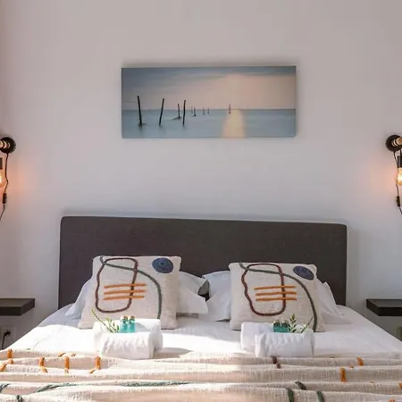 Huswell - Family-friendly House With Sunny Terrace And Garden *