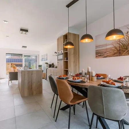 Huswell - Family-friendly House With Sunny Terrace And Garden Ostend