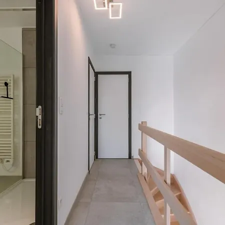 Huswell - Family-friendly House With Sunny Terrace And Garden Ostend