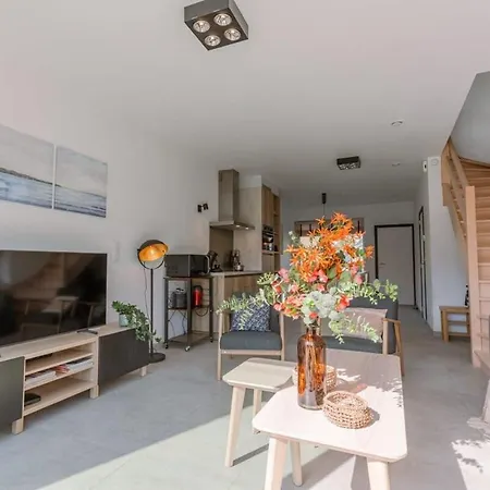 Сasa de vacaciones Huswell - Family-friendly House With Sunny Terrace And Garden *